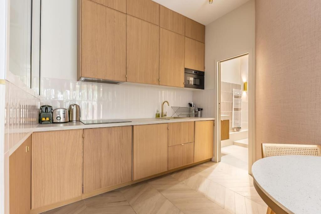 Elegant 4-Star Stay In Central Paris - Suite Apart Exteriör bild